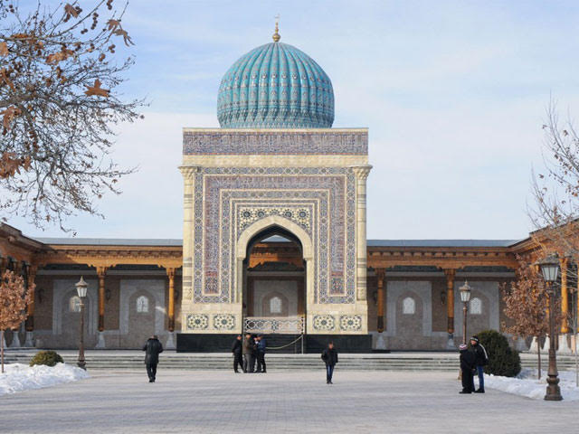 Read more about the article Paket Promo Tour Uzbekistan 2024 Makam Imam Bukhari